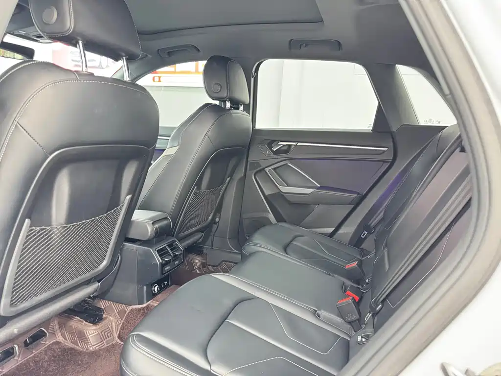 Audi Q3 — миниатюра 5