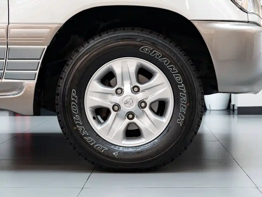 Toyota Land Cruiser — миниатюра 21