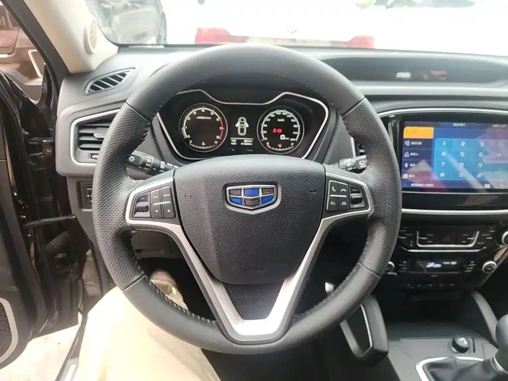Geely Vision X6 — миниатюра 11