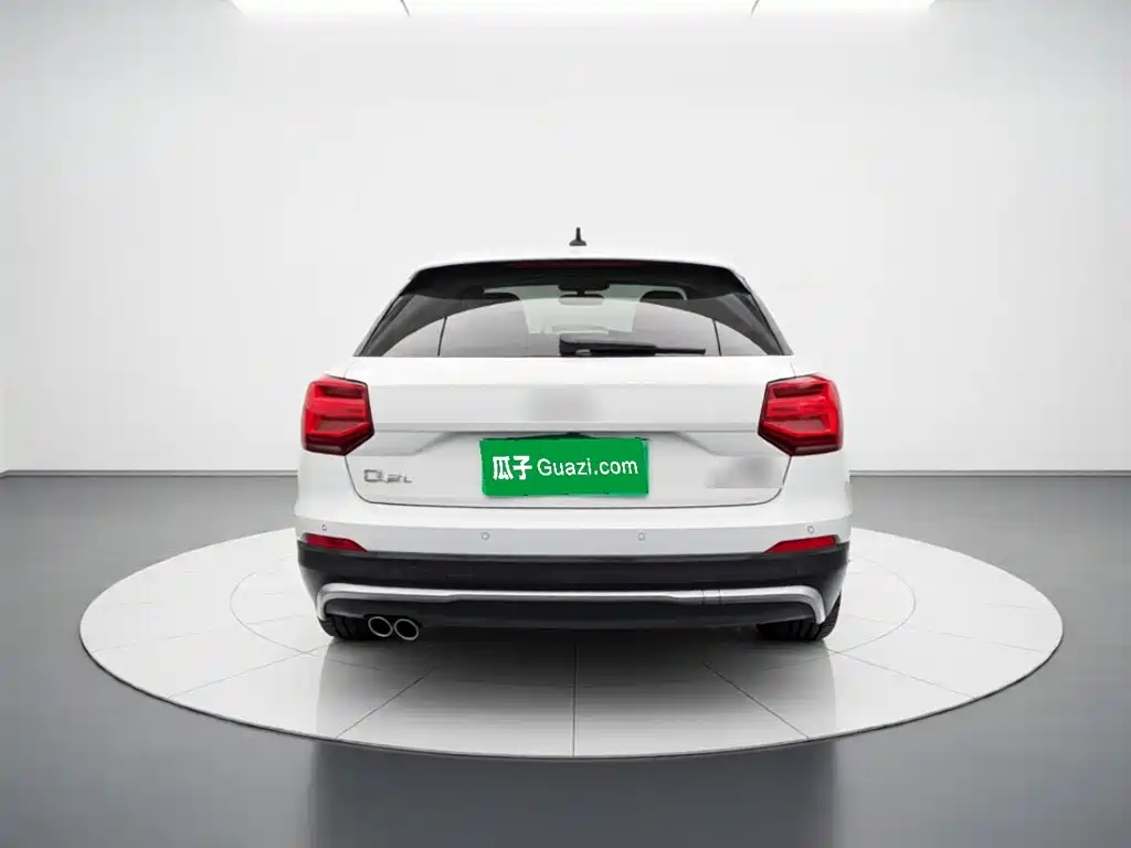 Audi Q2L — миниатюра 5