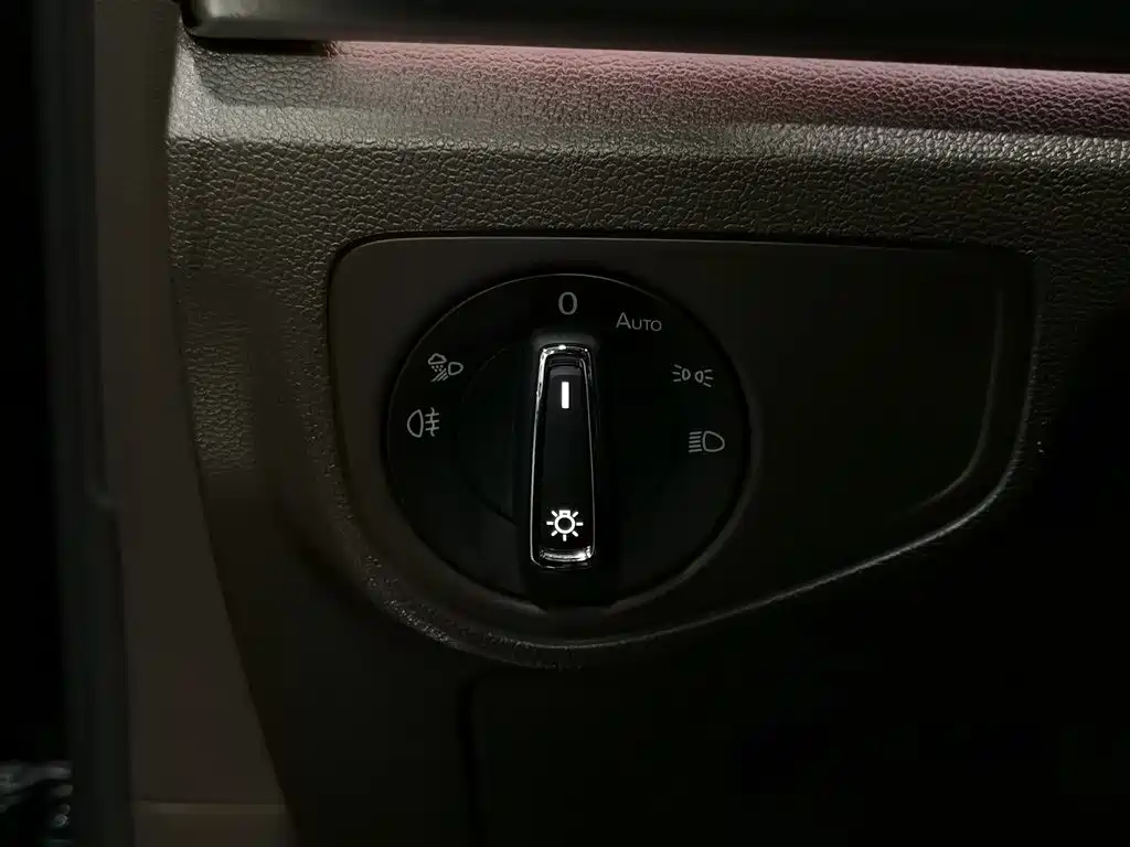 Volkswagen Viloran — миниатюра 21