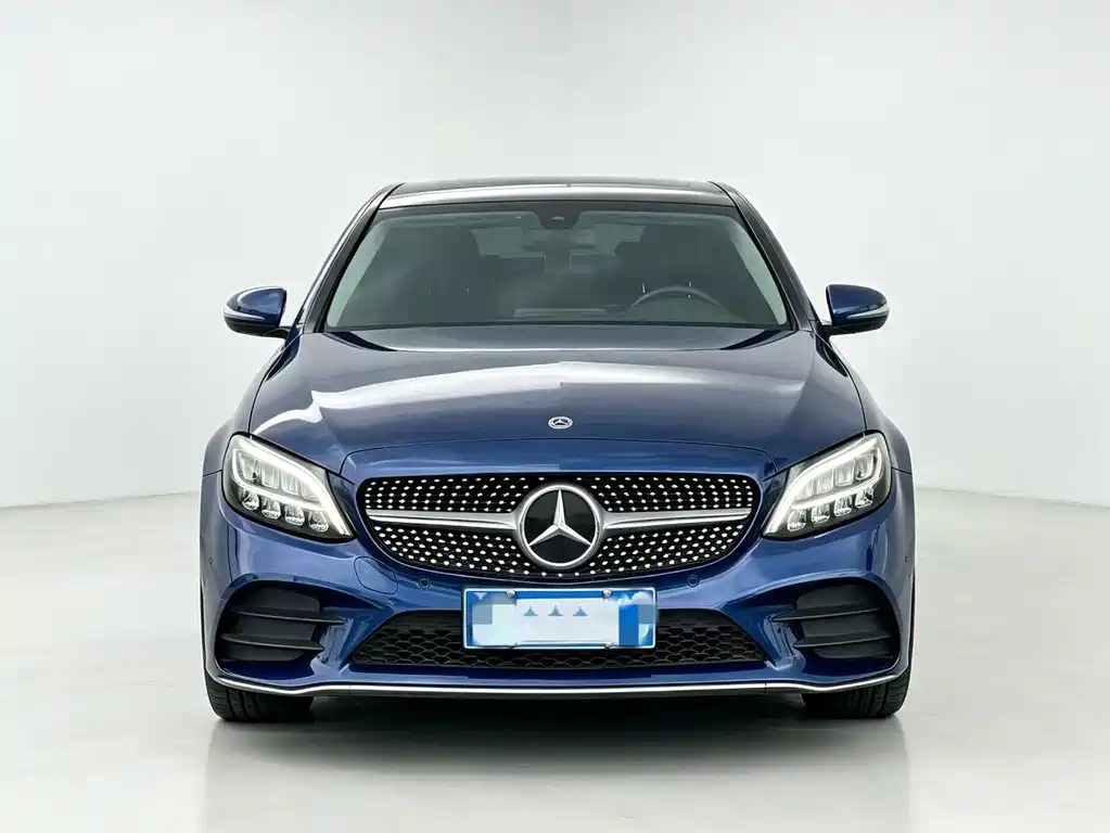 Mercedes-Benz C-Class — миниатюра 2