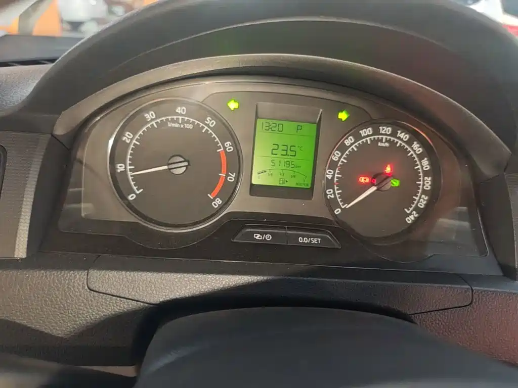 Skoda Rapid — миниатюра 12