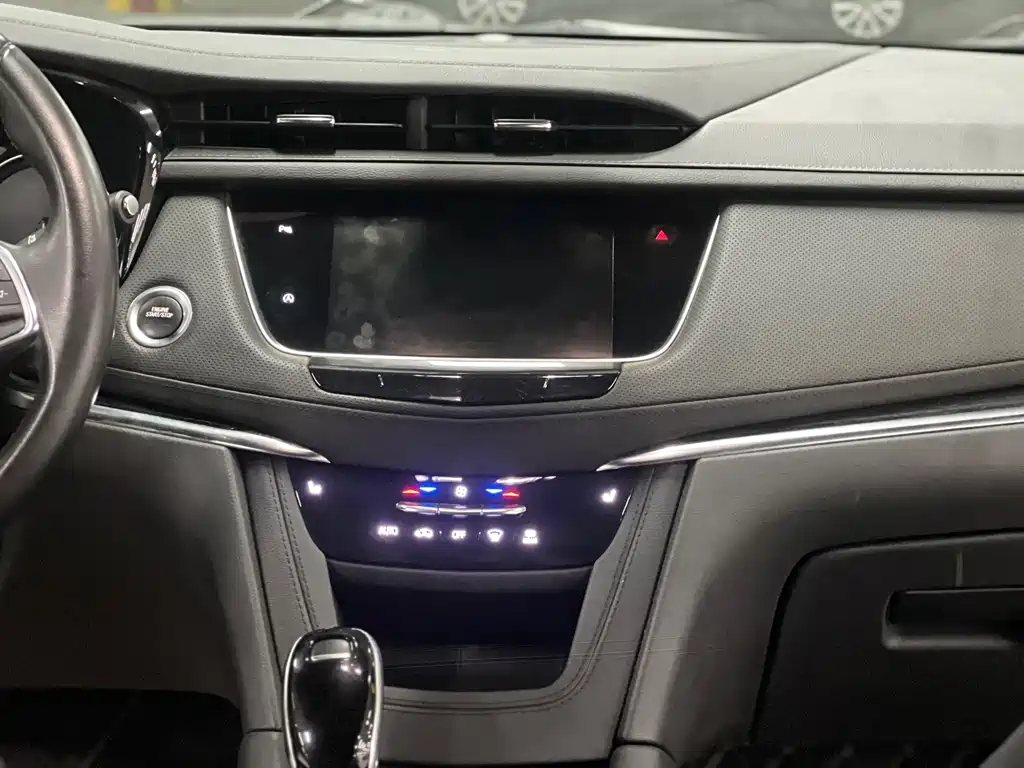 Cadillac XT5 — миниатюра 9
