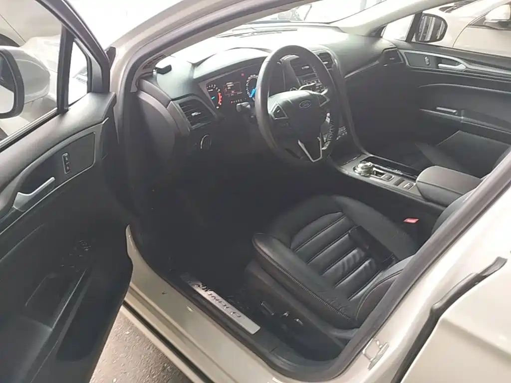 Ford Mondeo — миниатюра 16