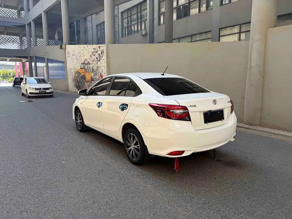 Toyota Vios — миниатюра 4
