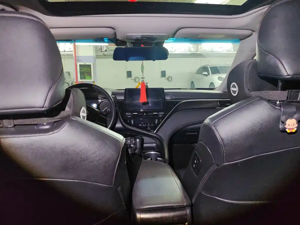 Toyota Camry — миниатюра 9