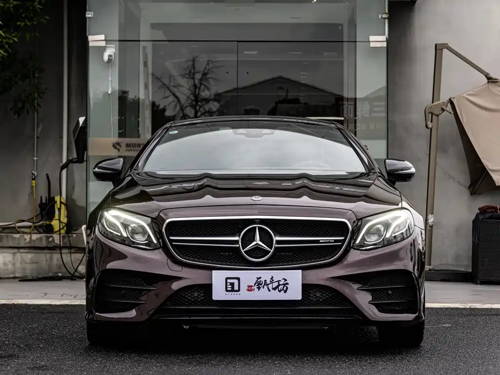 MERCEDES-BENZ E CLASS AMG