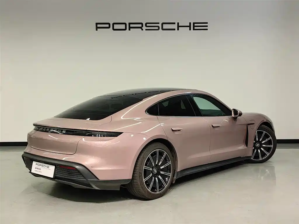 Porsche Taycan — миниатюра 10
