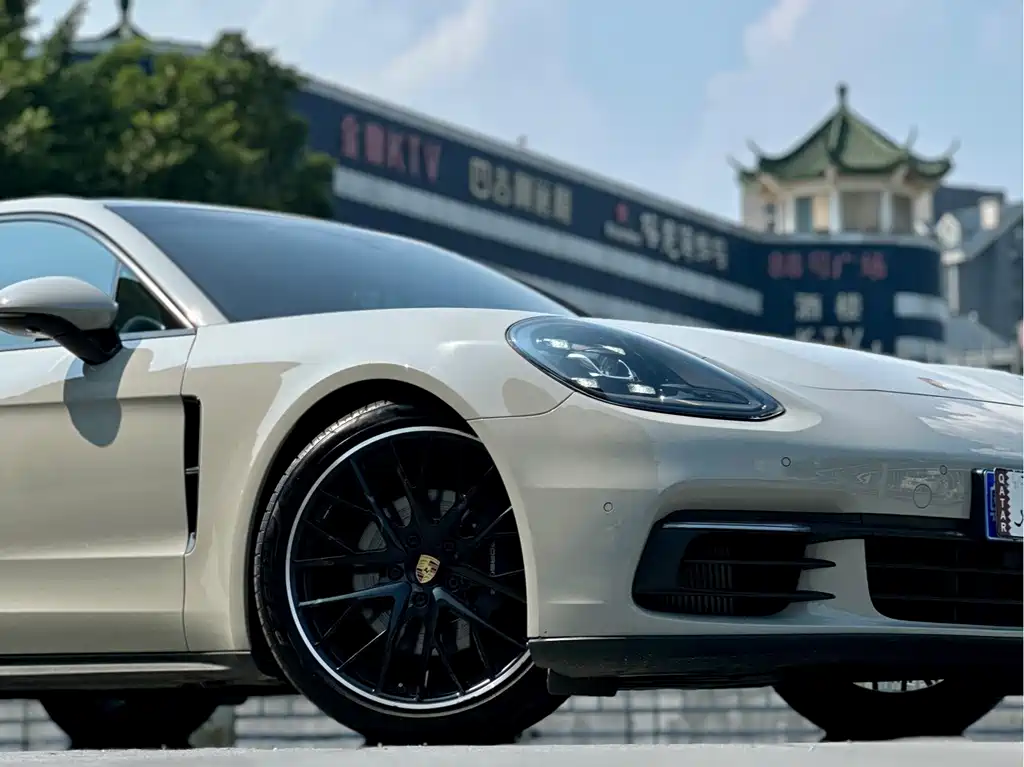 Porsche Panamera — миниатюра 6