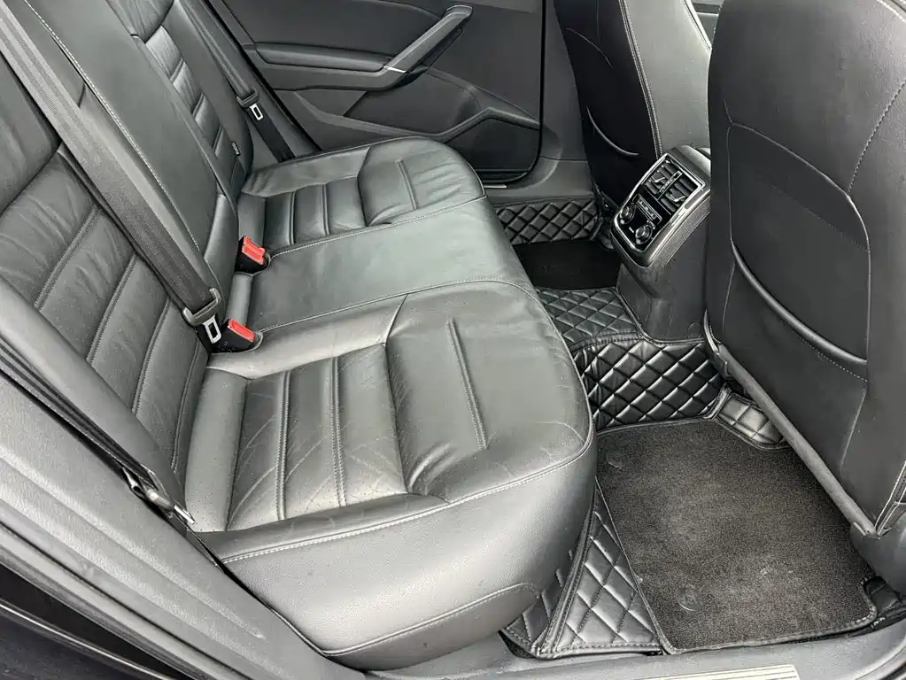 Volkswagen Passat — миниатюра 10