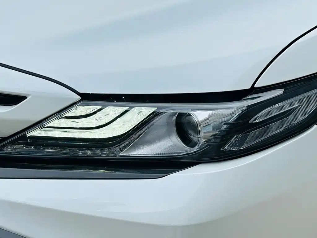 Toyota Camry — миниатюра 6