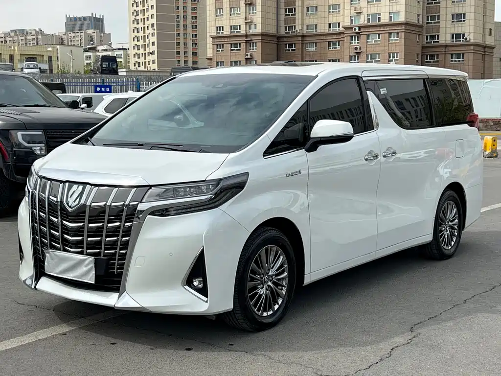 Toyota Alphard 2024