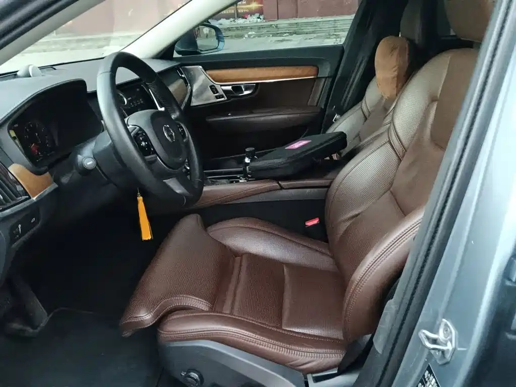 Volvo S90 — миниатюра 8