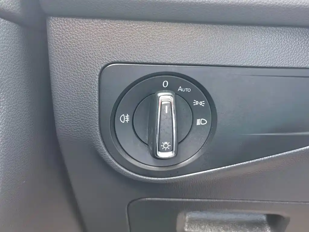 Volkswagen 途观L插电混动 — миниатюра 23