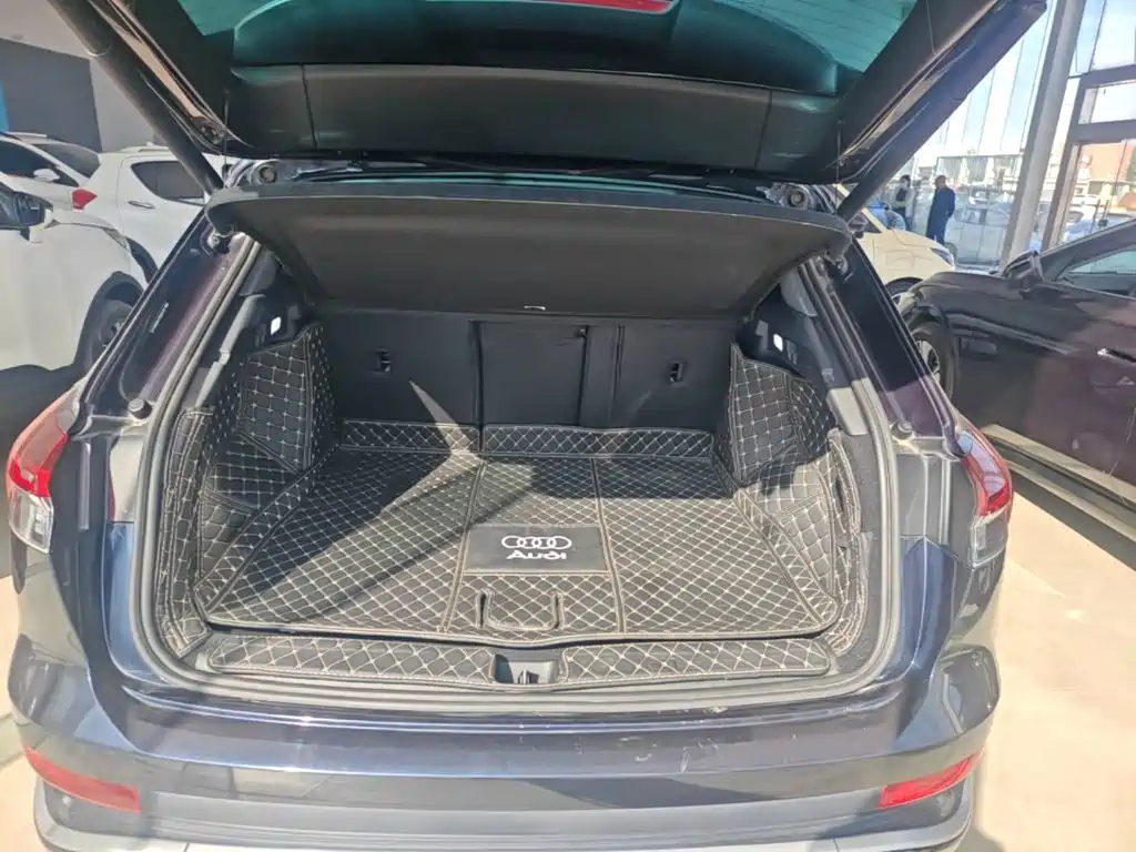 Audi Q4 e-tron — миниатюра 19