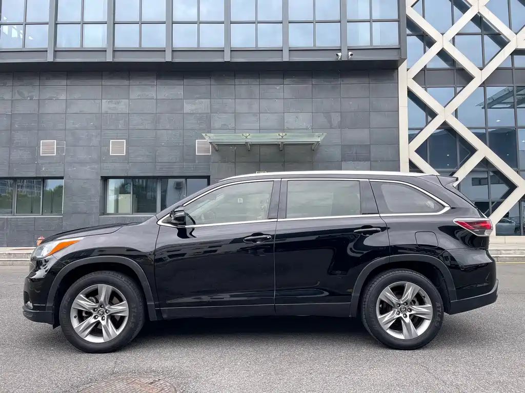 Toyota Highlander — миниатюра 4
