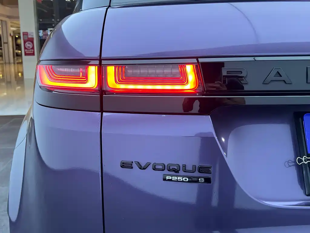 Land Rover Evoque — миниатюра 27