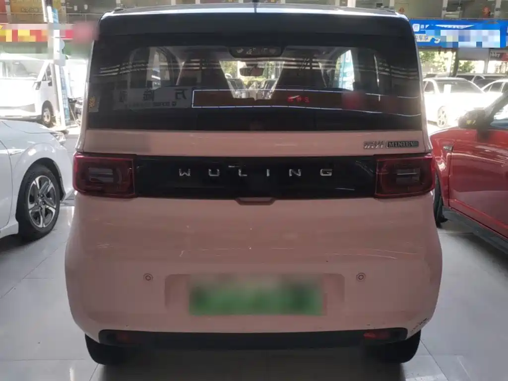 Wuling MINIEV — миниатюра 6