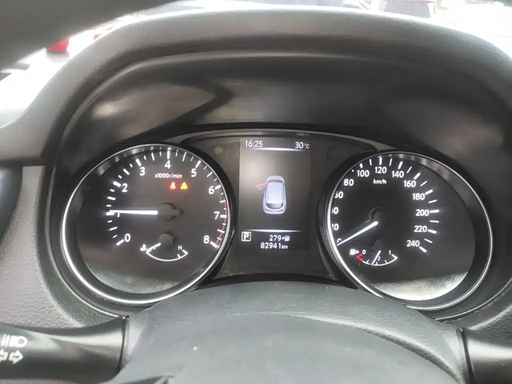 Nissan Qashqai — миниатюра 12