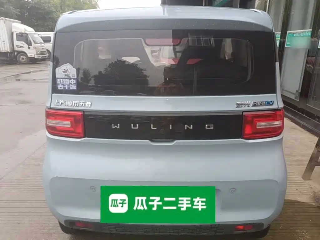 Wuling MINIEV — миниатюра 6