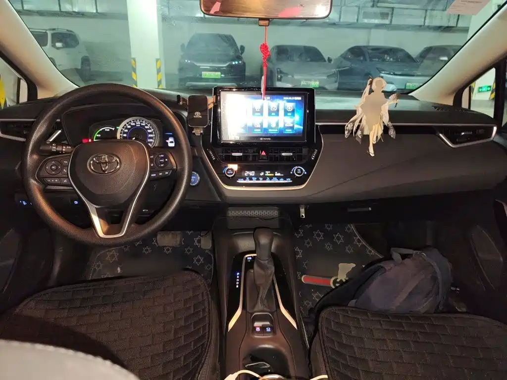 Toyota Corolla — миниатюра 5