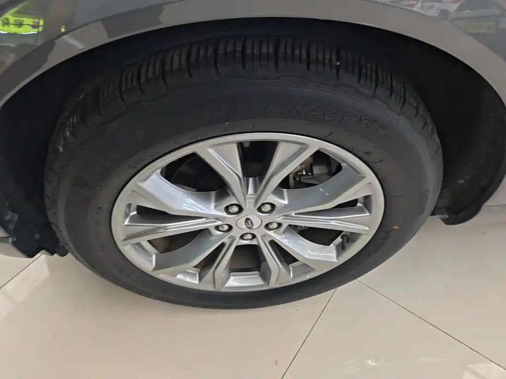 Ford Explorer — миниатюра 23
