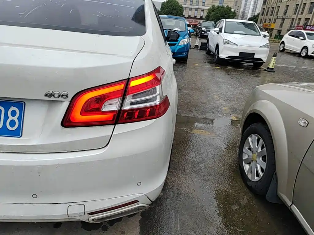 Peugeot 408 — миниатюра 8
