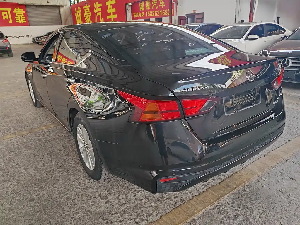 Nissan Teana — миниатюра 12