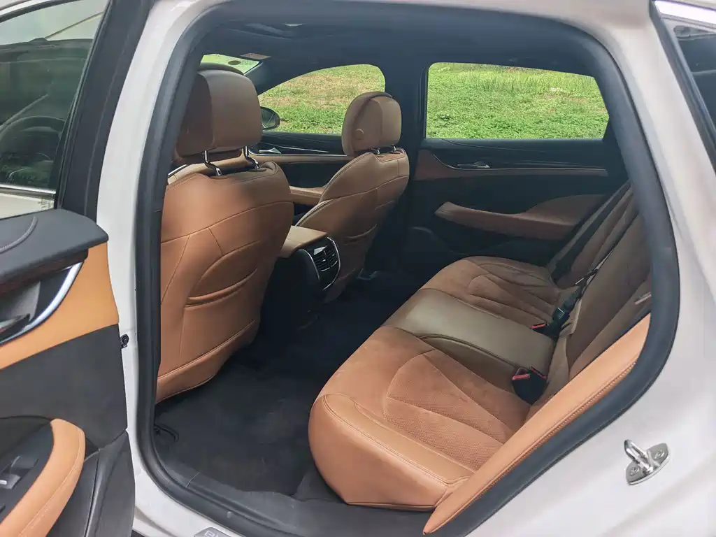 Buick LaCrosse — миниатюра 5