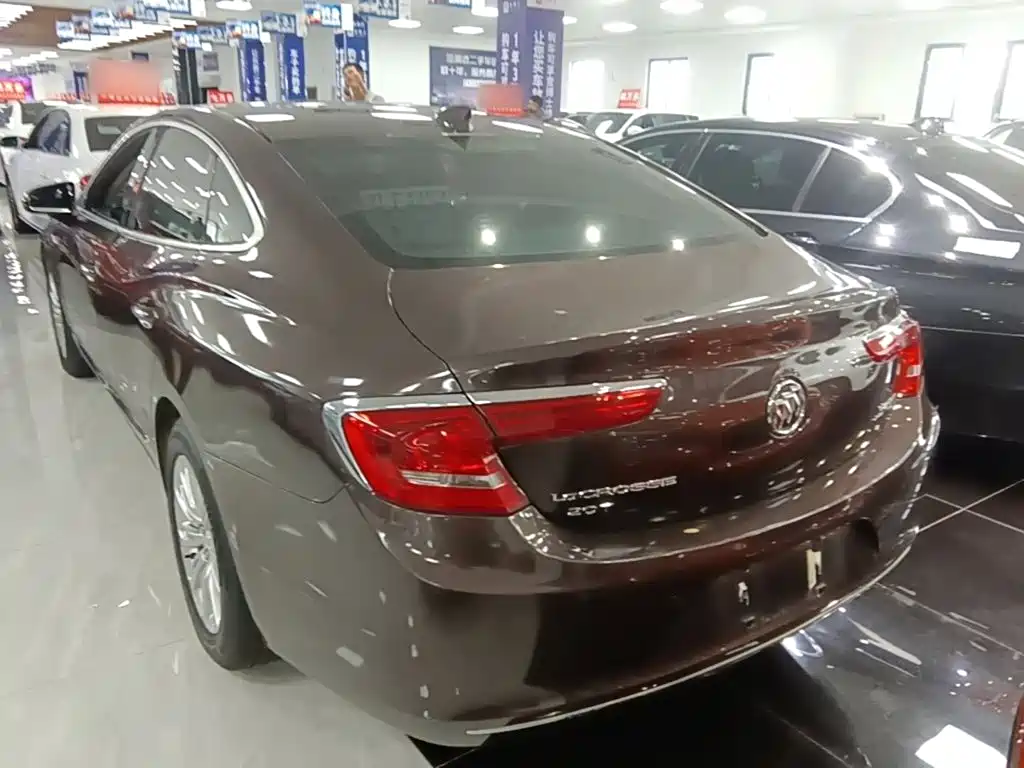 Buick LaCrosse — миниатюра 5