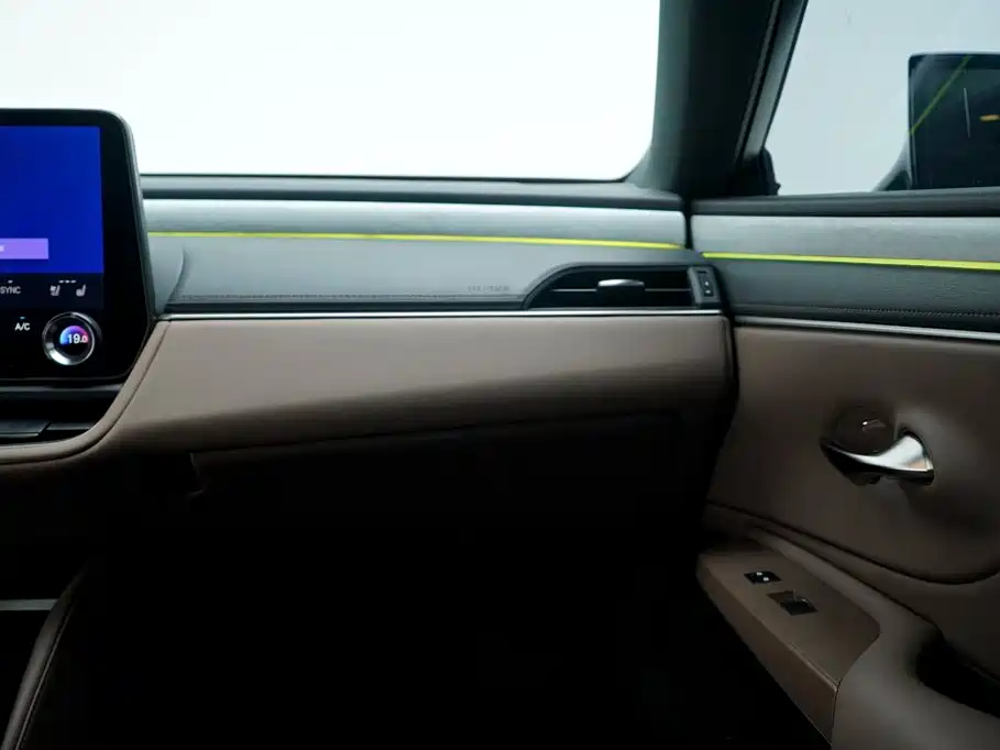 Lexus ES — миниатюра 18