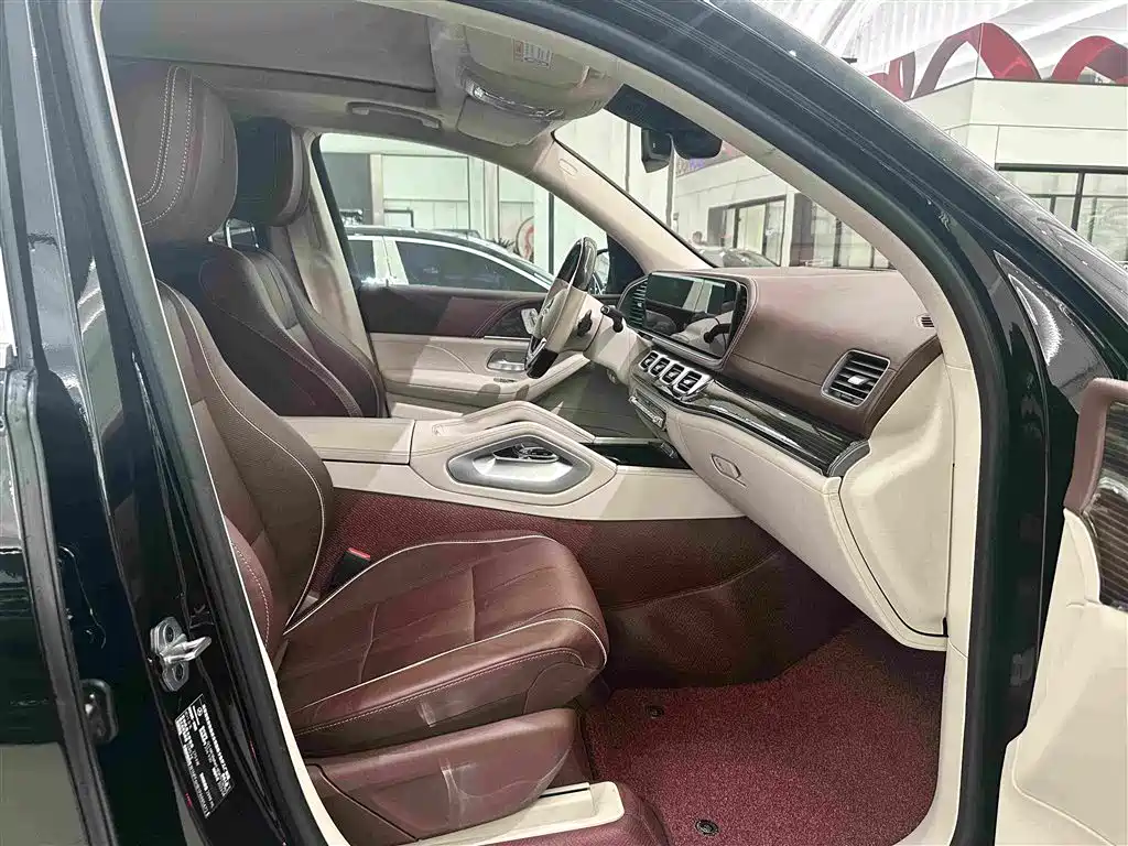 Mercedes-Benz GLS — миниатюра 19