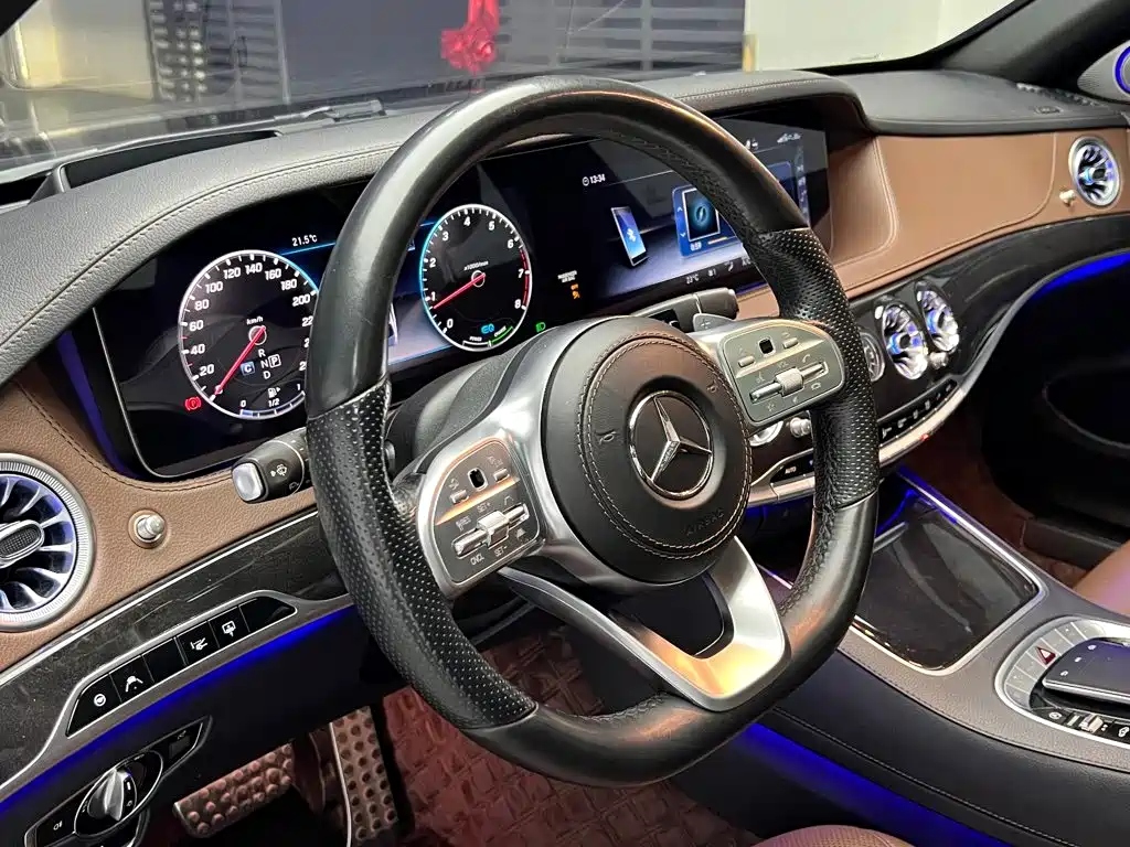 Mercedes-Benz S-Class — миниатюра 7