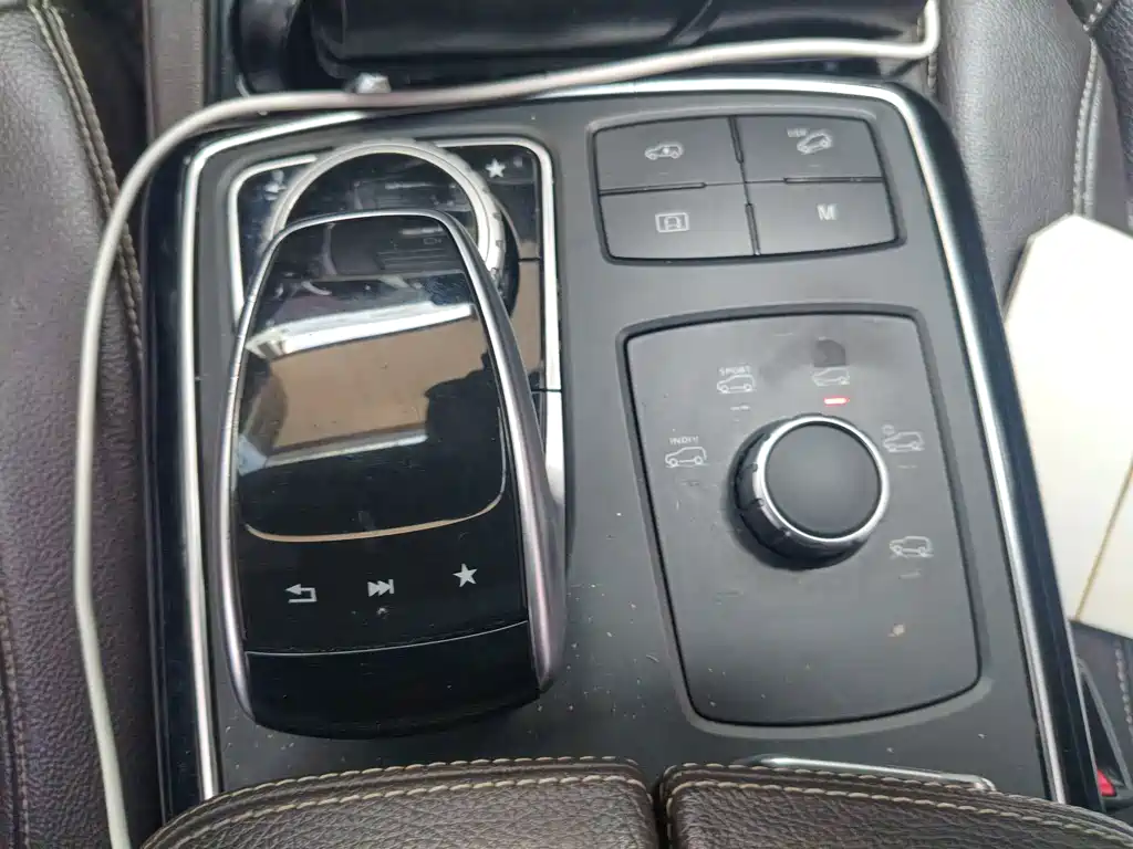 Mercedes-Benz GLS — миниатюра 16