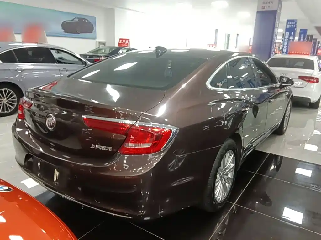 Buick LaCrosse — миниатюра 7