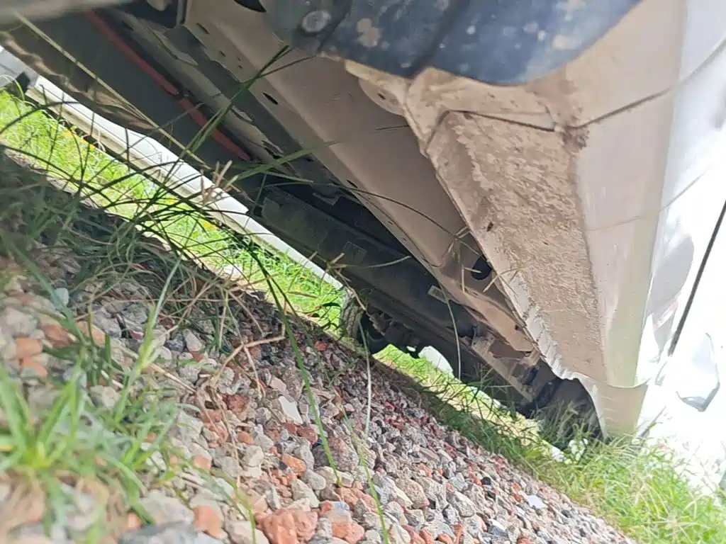 予风汽车 予风黄金仓 — миниатюра 22