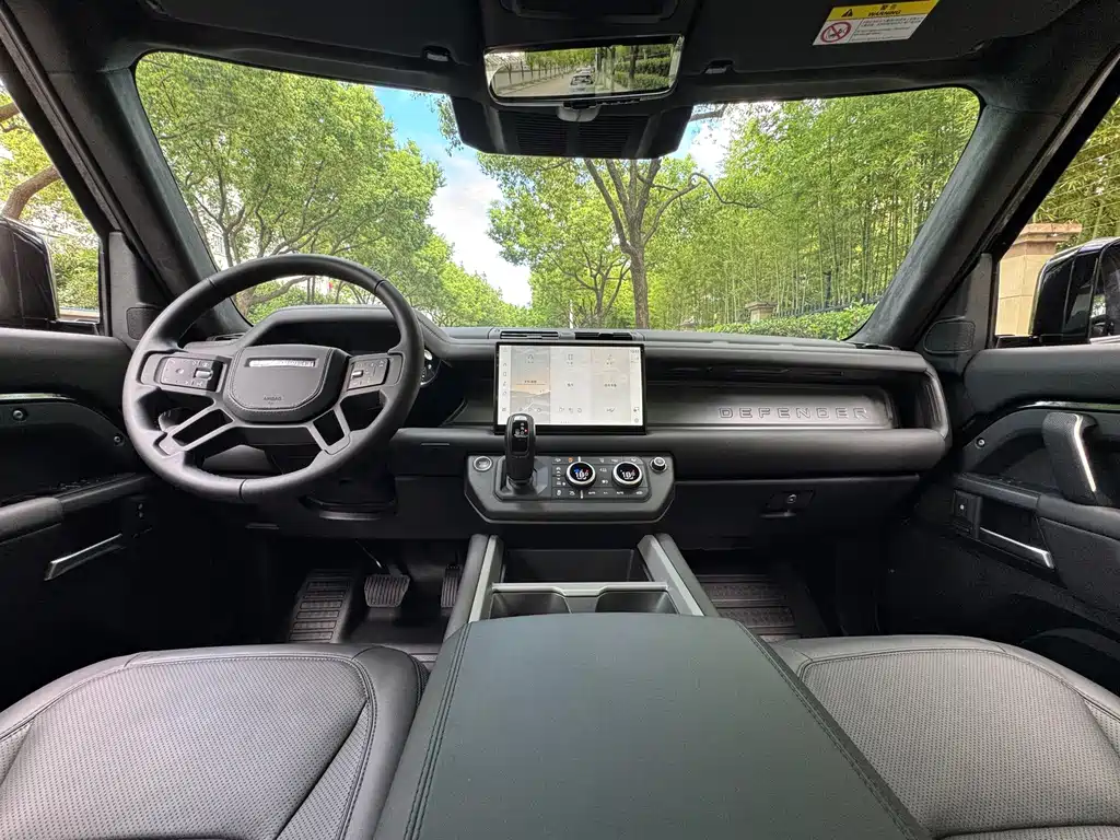 Land Rover Defender — миниатюра 14