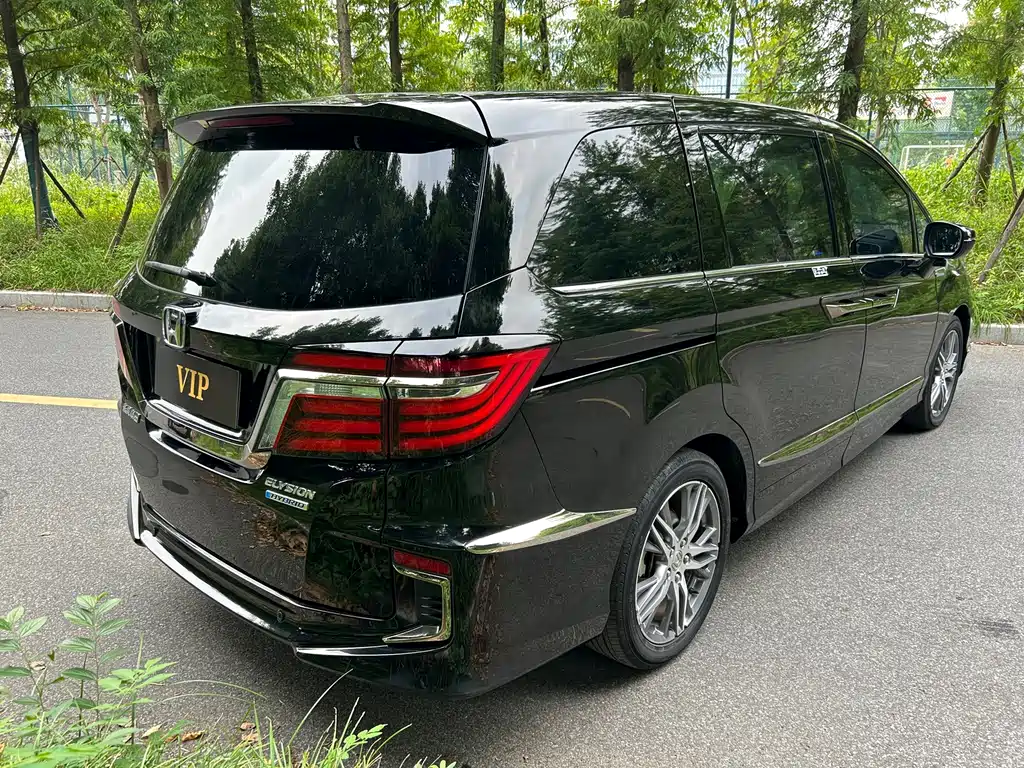 Honda Elysion — миниатюра 7