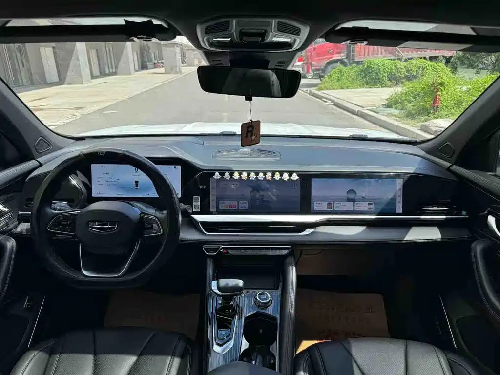 Geely Xingyue L — миниатюра 8