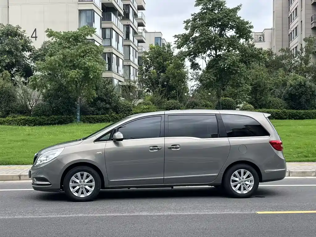 Buick GL8 — миниатюра 7