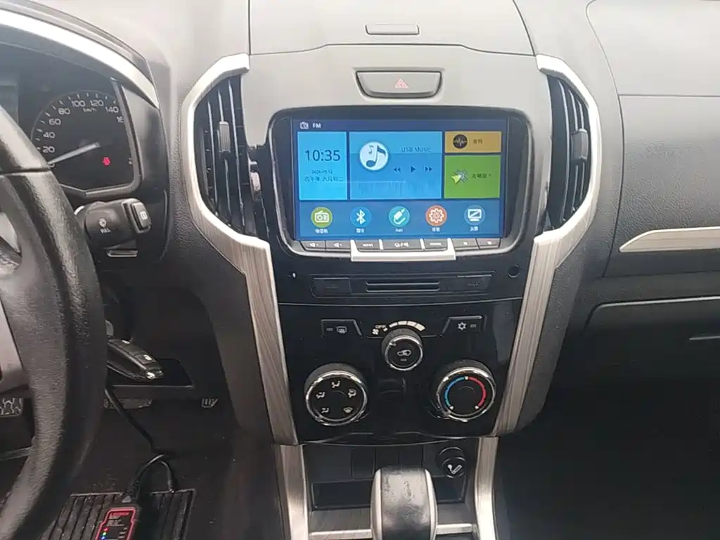Isuzu D-MAX — миниатюра 13