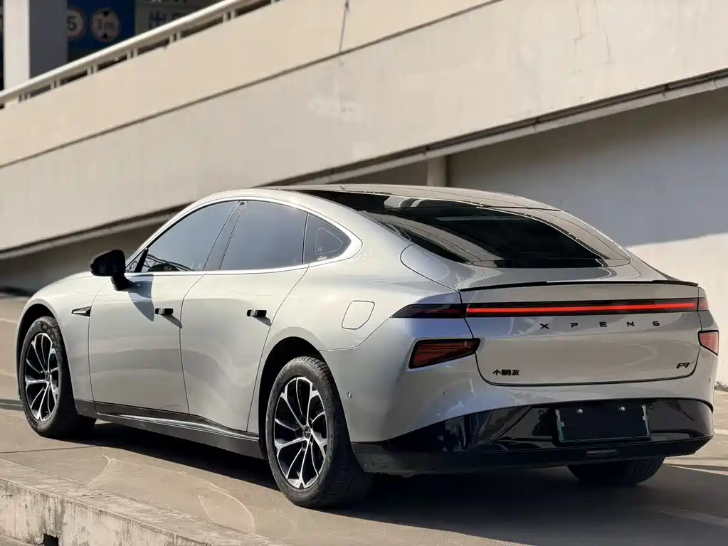 XIAOPENG P7