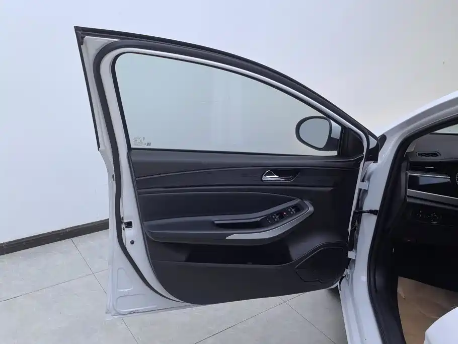 Chery Arrizo 5 — миниатюра 7