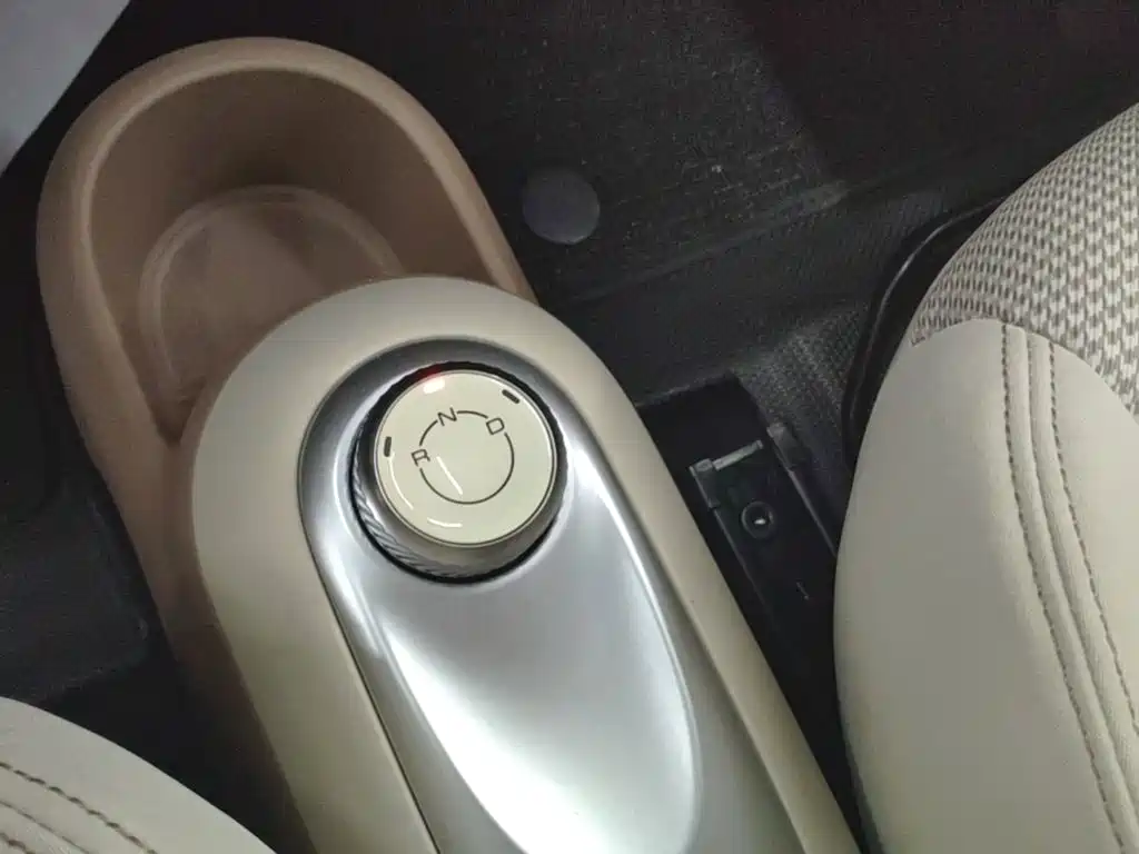 Wuling MINIEV — миниатюра 14