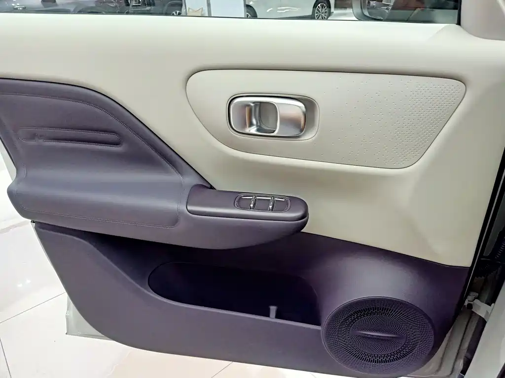 Leapmotor Leapmotor B10 — миниатюра 15