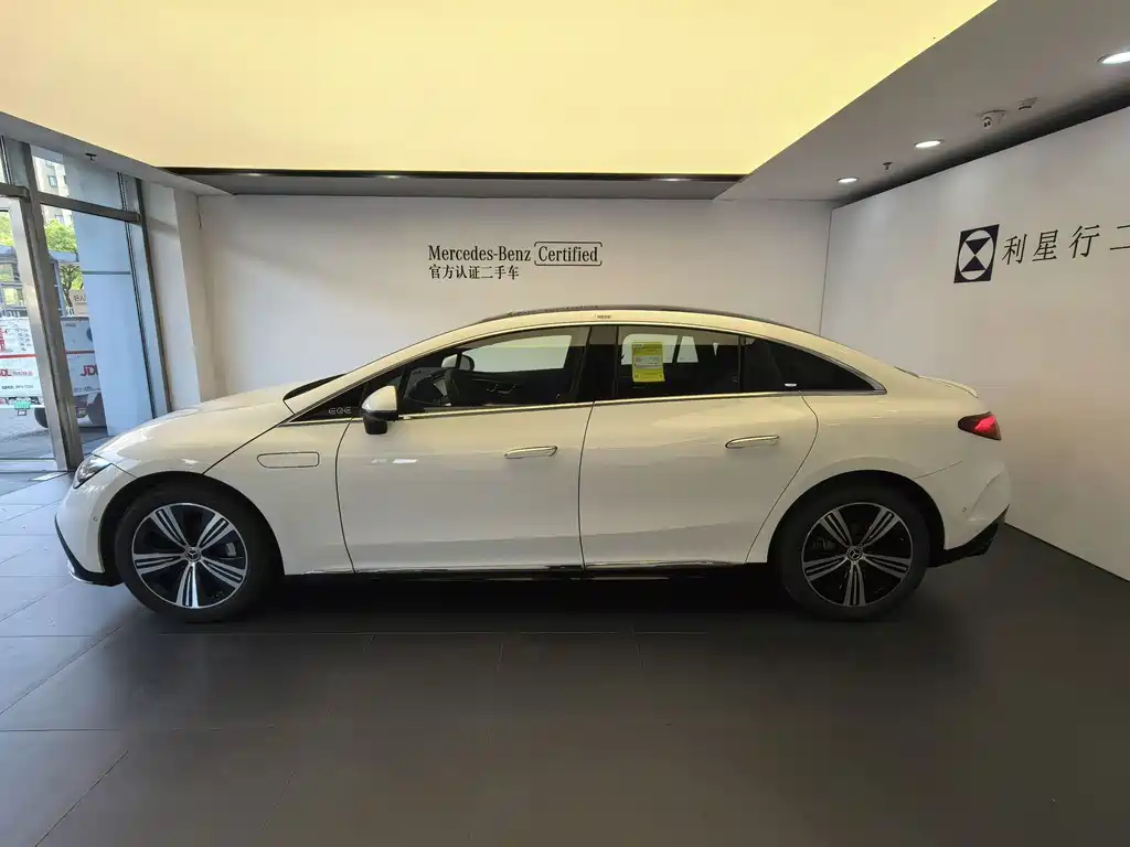 Mercedes-Benz EQE — миниатюра 6