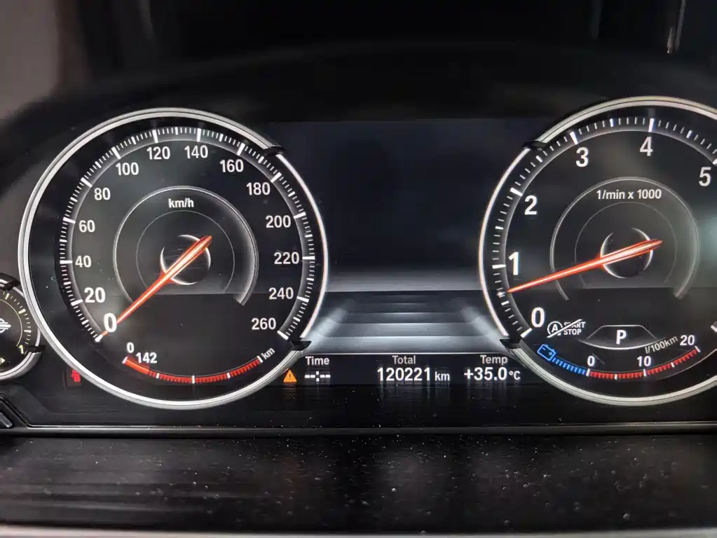 BMW X5 (Import) — миниатюра 10