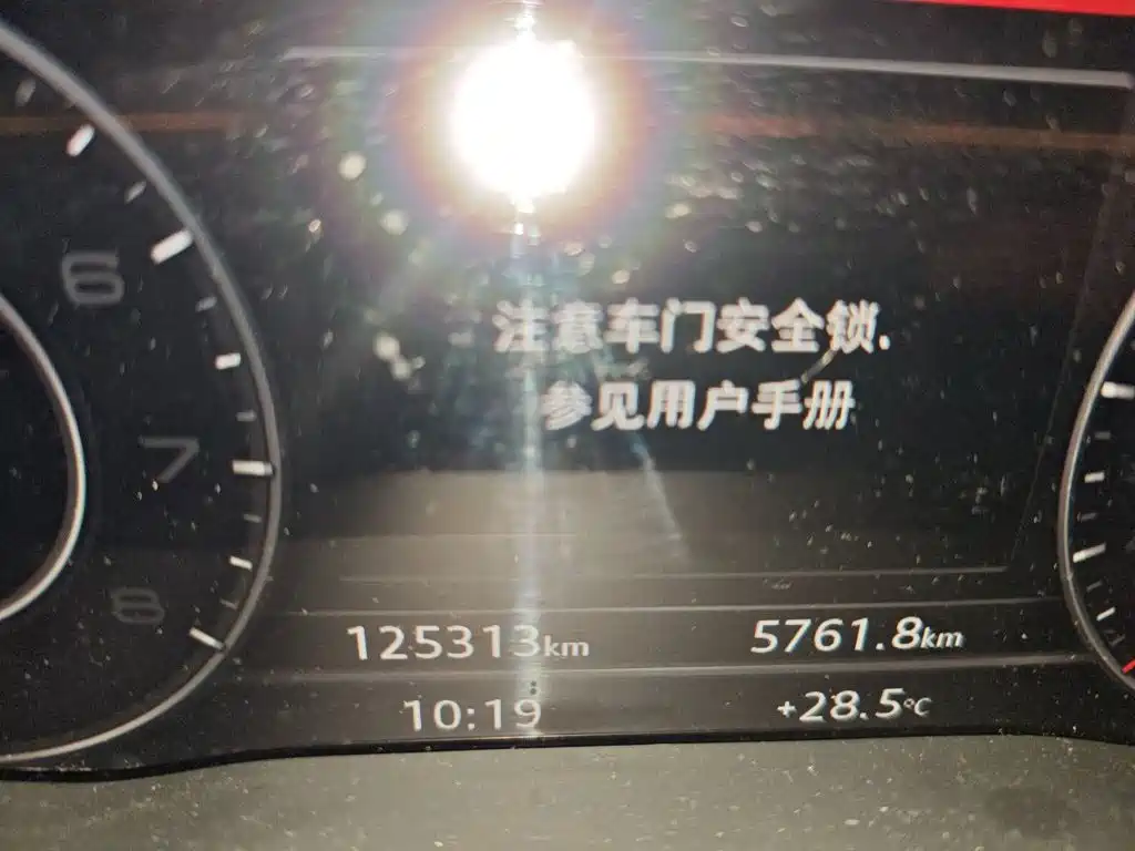 Audi Q5L — миниатюра 5