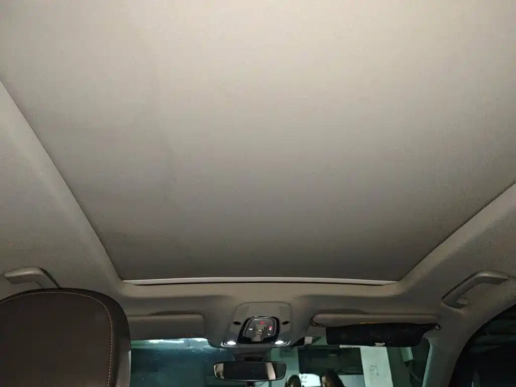 Audi Q5L — миниатюра 9